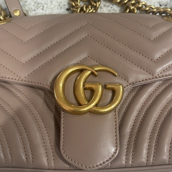 Authentic Gucci Calfskin Matelasse Marmont Shoulder Bag Small, with dust bag - Picture 7 of 12